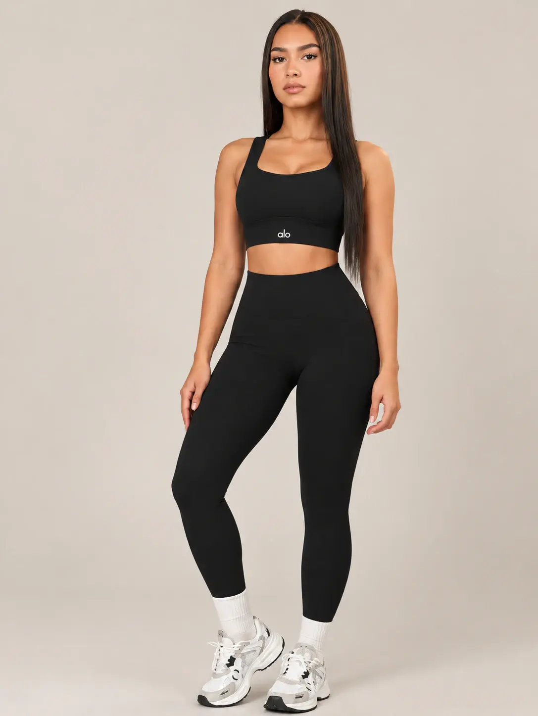 ALO Sports Bra Leggings Set